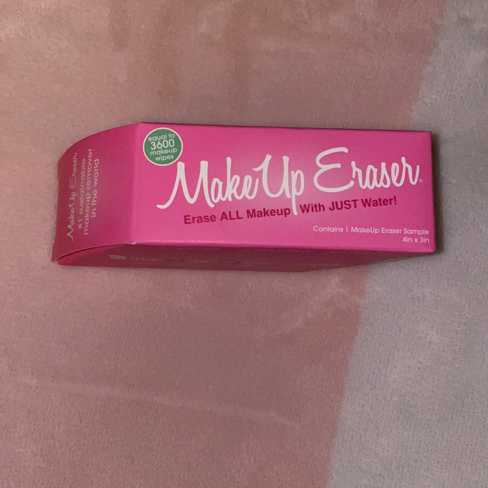 Mini makeup eraser